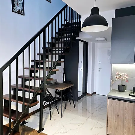 Promenady Apartment *